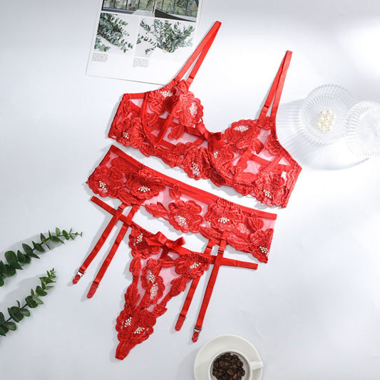 Conjunto Perla de Encaje Bordado Rojo, 3 Piezas